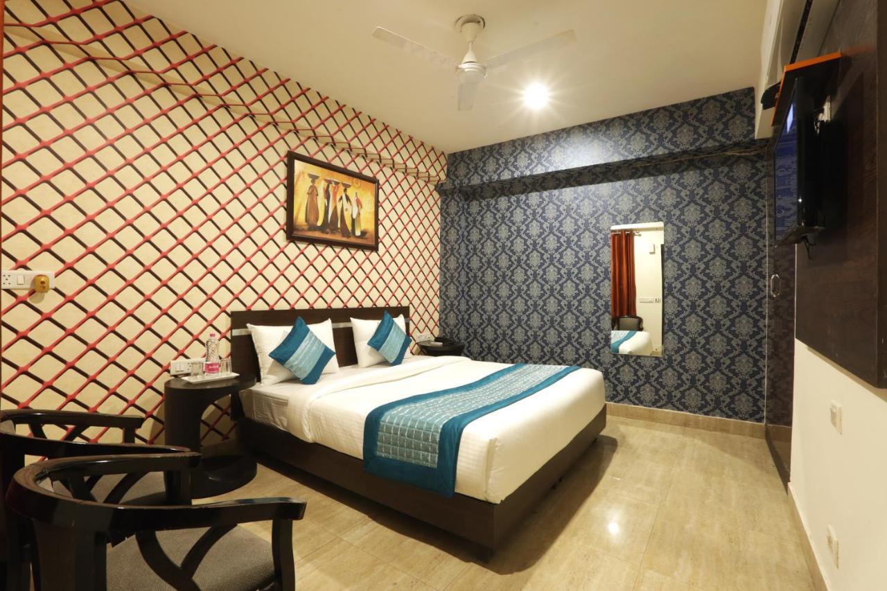 Hotel Green Plaza At Airport Neu-Delhi Exterior foto
